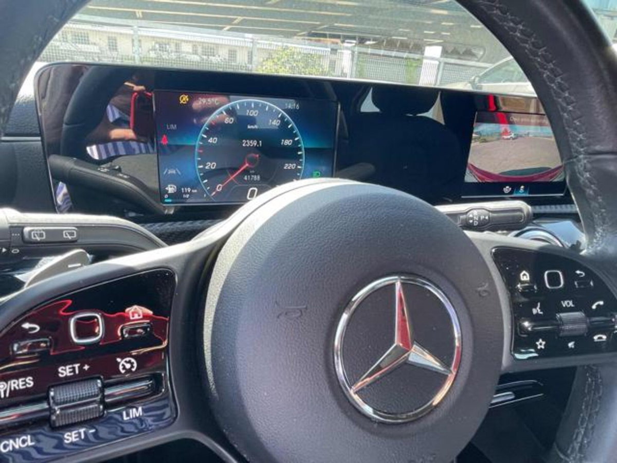 Mercedes-Benz Classe A Sedan 180 Automatic 4p. Business (2)