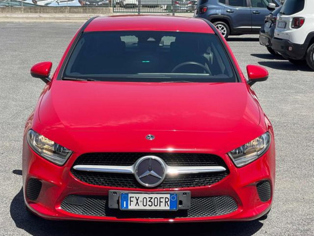 Mercedes-Benz Classe A Sedan 180 Automatic 4p. Business (4)