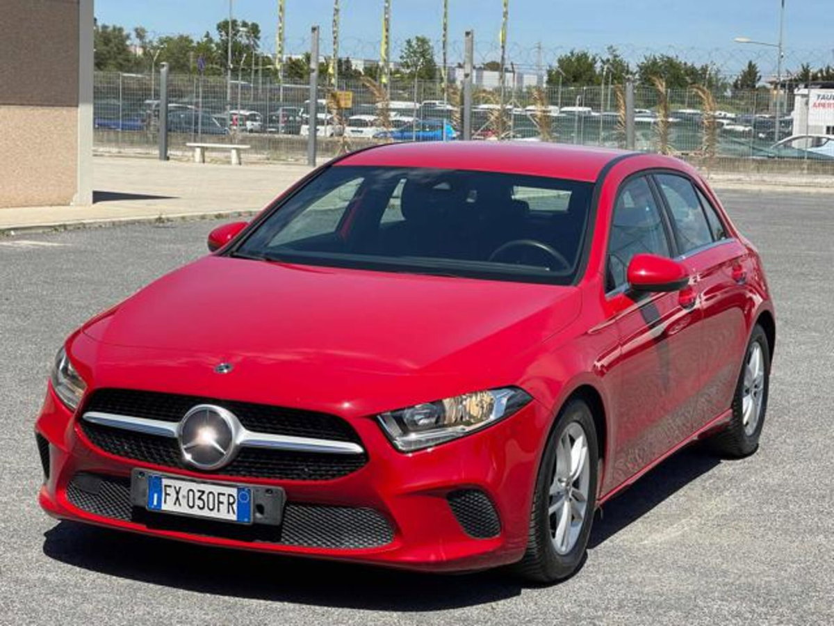 Mercedes-Benz Classe A Sedan 180 Automatic 4p. Business (6)