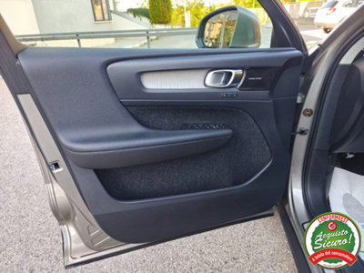 Volvo XC40 D3 AWD Geartronic Inscription (7)