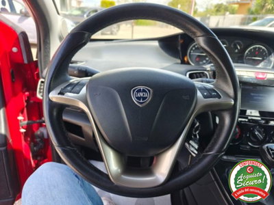 Lancia Ypsilon 1.2 69 CV 5 porte Gold (15)