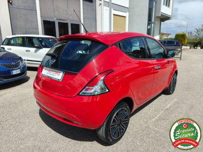 Lancia Ypsilon 1.2 69 CV 5 porte Gold (5)