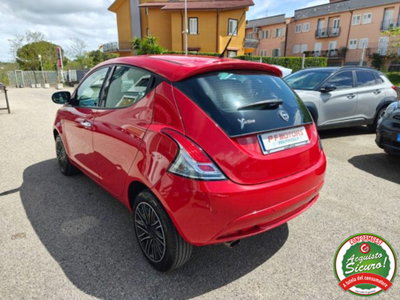 Lancia Ypsilon 1.2 69 CV 5 porte Gold (6)