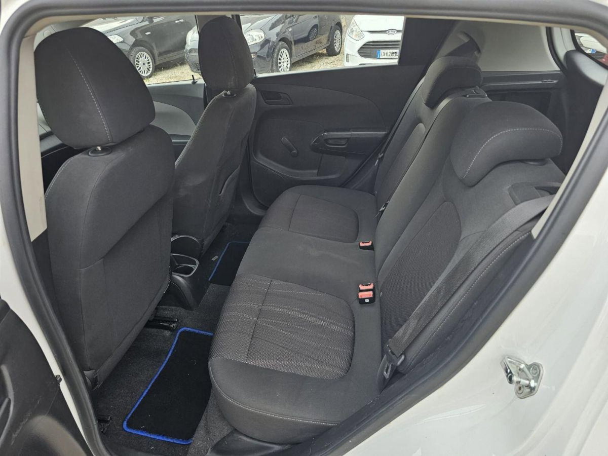 Chevrolet Aveo 1.2 86CV GPL 5 porte LT (10)