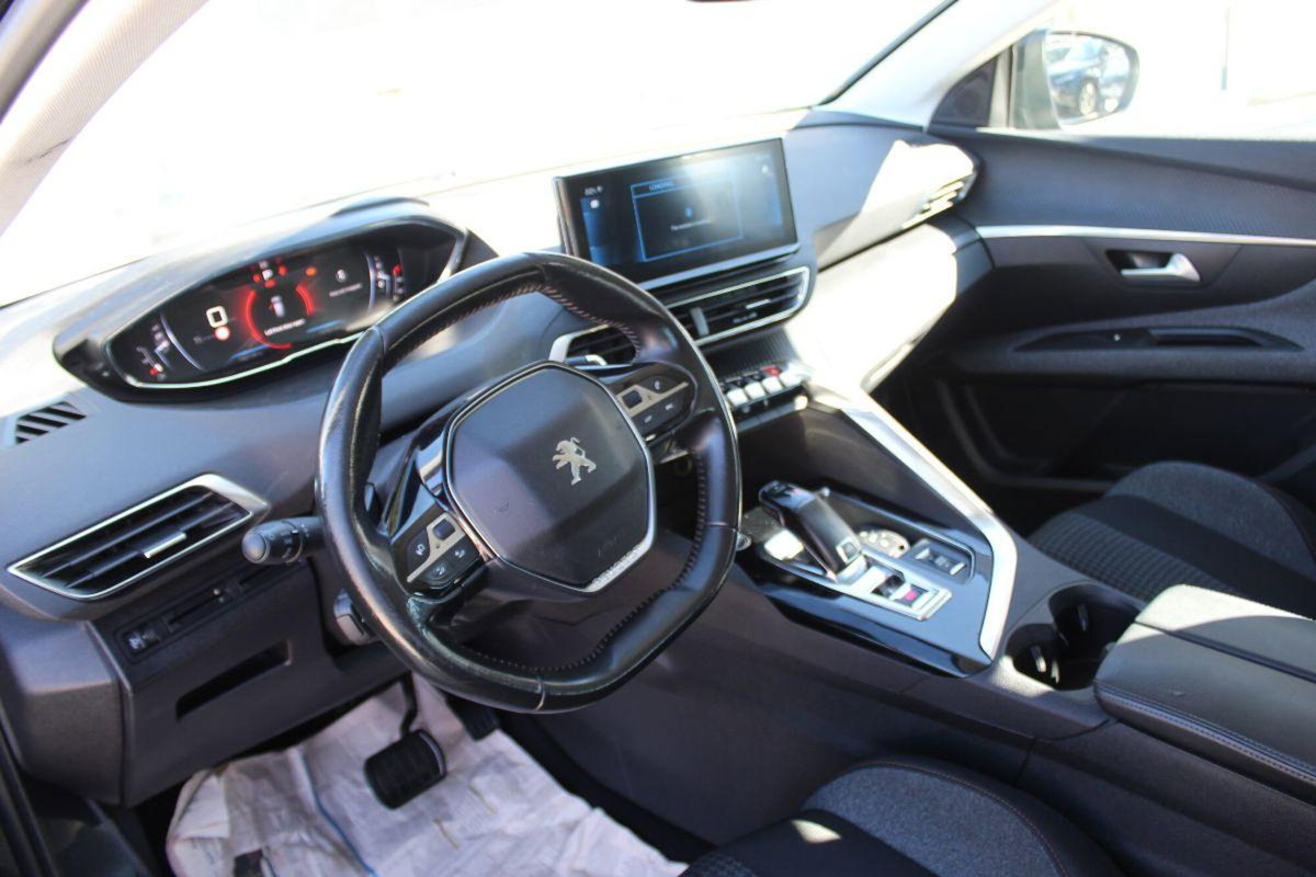 Peugeot 3008 BlueHDi 130 S&S Allure (11)