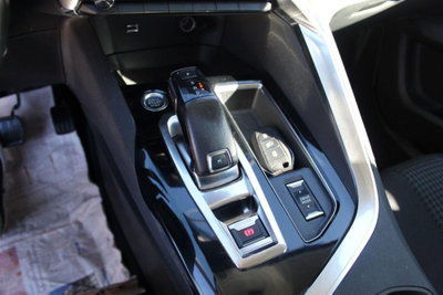 Peugeot 3008 BlueHDi 130 S&S Allure (18)