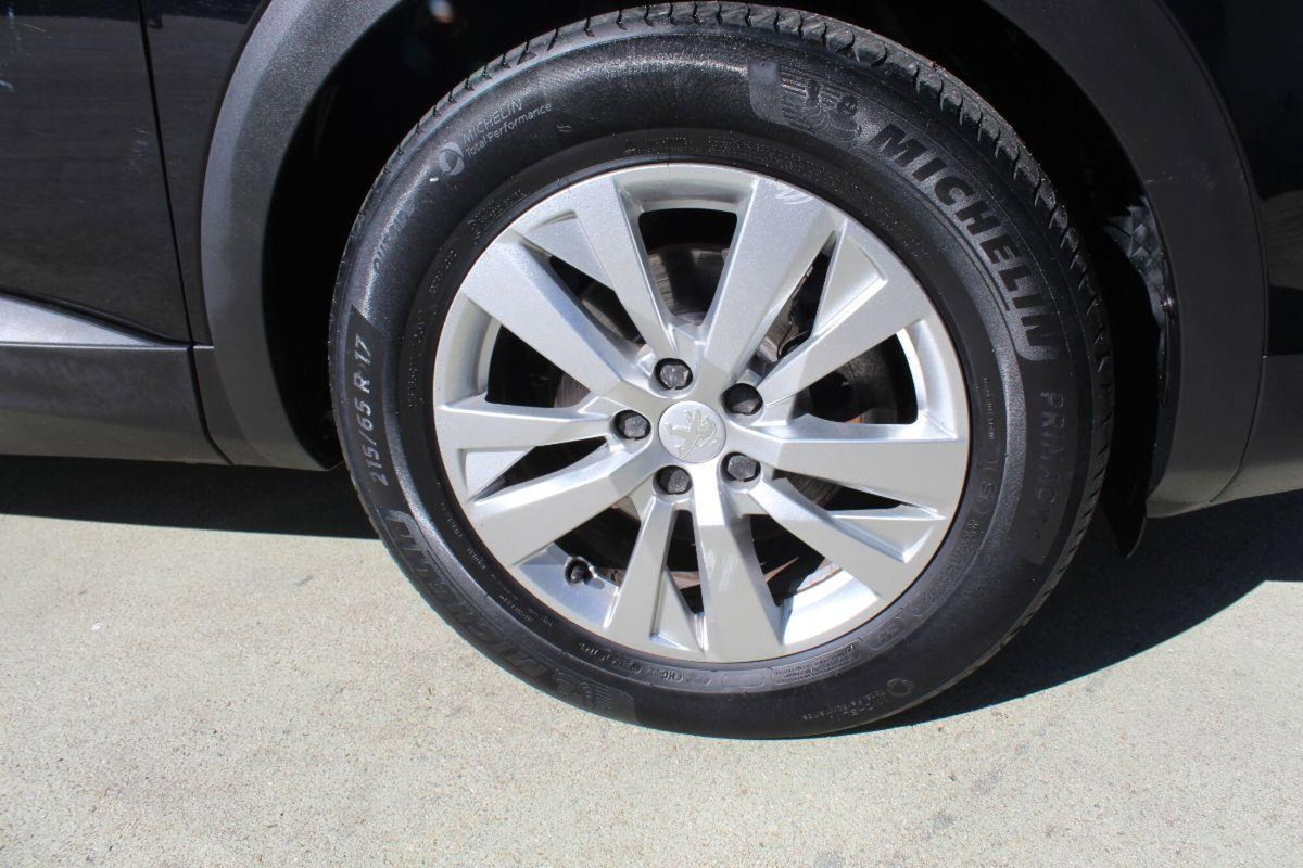 Peugeot 3008 BlueHDi 130 S&S Allure (4)