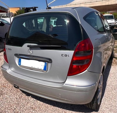 Mercedes-Benz Classe A 180 CDI Coupé Avantgarde (5)