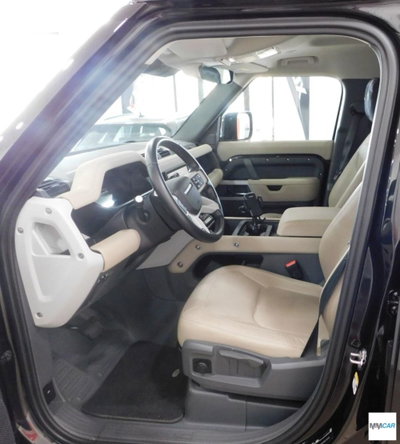 Land Rover Defender 110 3.0D I6 200 CV AWD Auto X-Dynamic S (12)