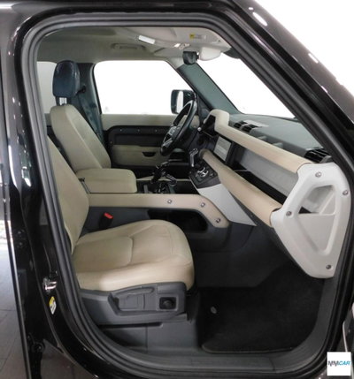 Land Rover Defender 110 3.0D I6 200 CV AWD Auto X-Dynamic S (14)