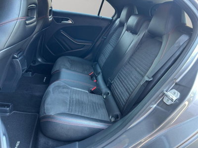 Mercedes-Benz Classe A 200 d Automatic 4Matic Premium (12)