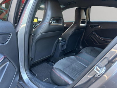 Mercedes-Benz Classe A 200 d Automatic 4Matic Premium (13)