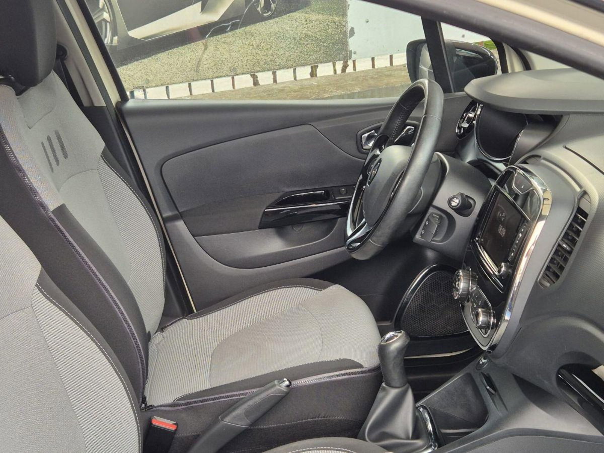 Renault Captur 1.5 dCi 8V 90 CV Start&Stop Energy R-Link (16)