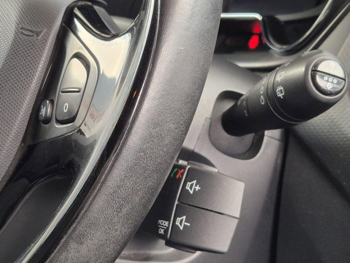 Renault Captur 1.5 dCi 8V 90 CV Start&Stop Energy R-Link (20)