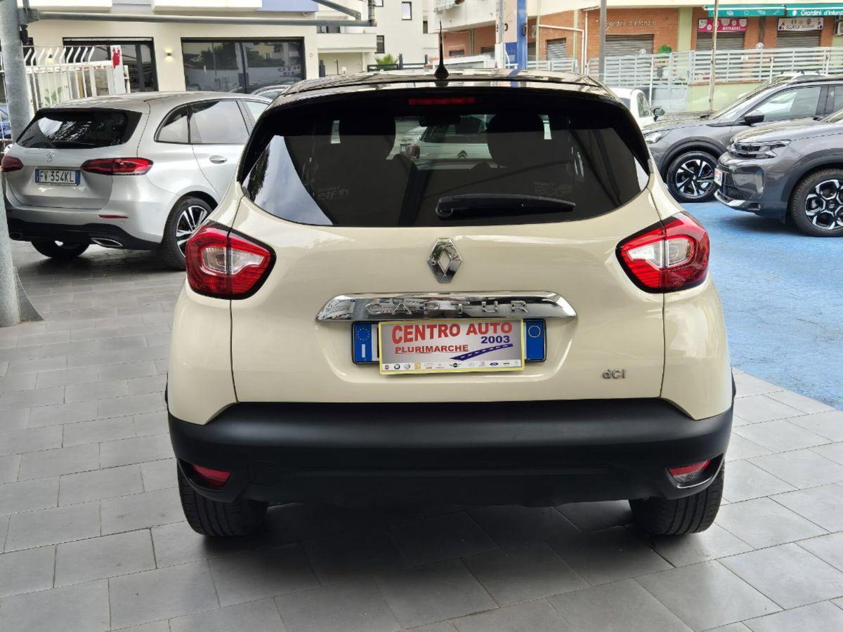 Renault Captur 1.5 dCi 8V 90 CV Start&Stop Energy R-Link (3)