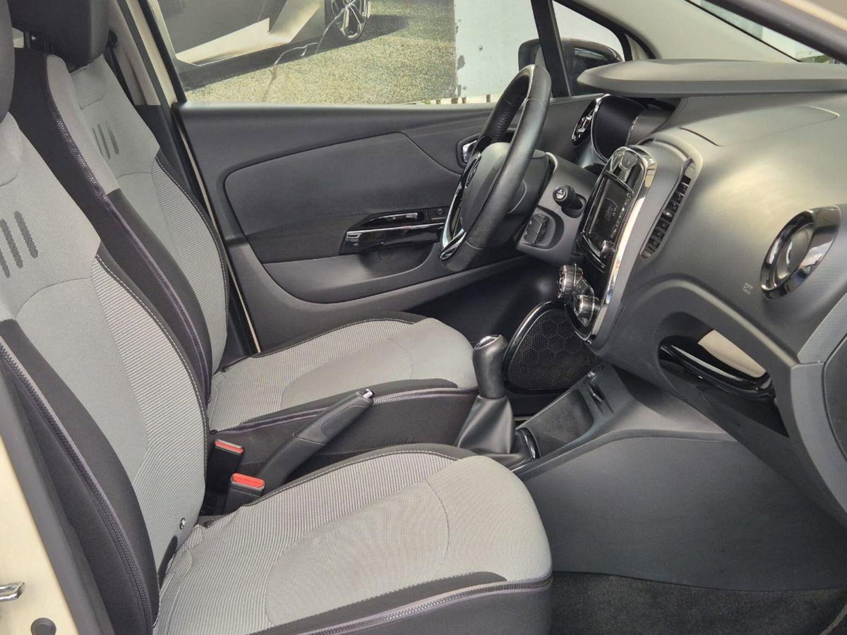 Renault Captur 1.5 dCi 8V 90 CV Start&Stop Energy R-Link (8)