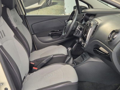 Renault Captur 1.5 dCi 8V 90 CV EDC Energy R-Link (8)
