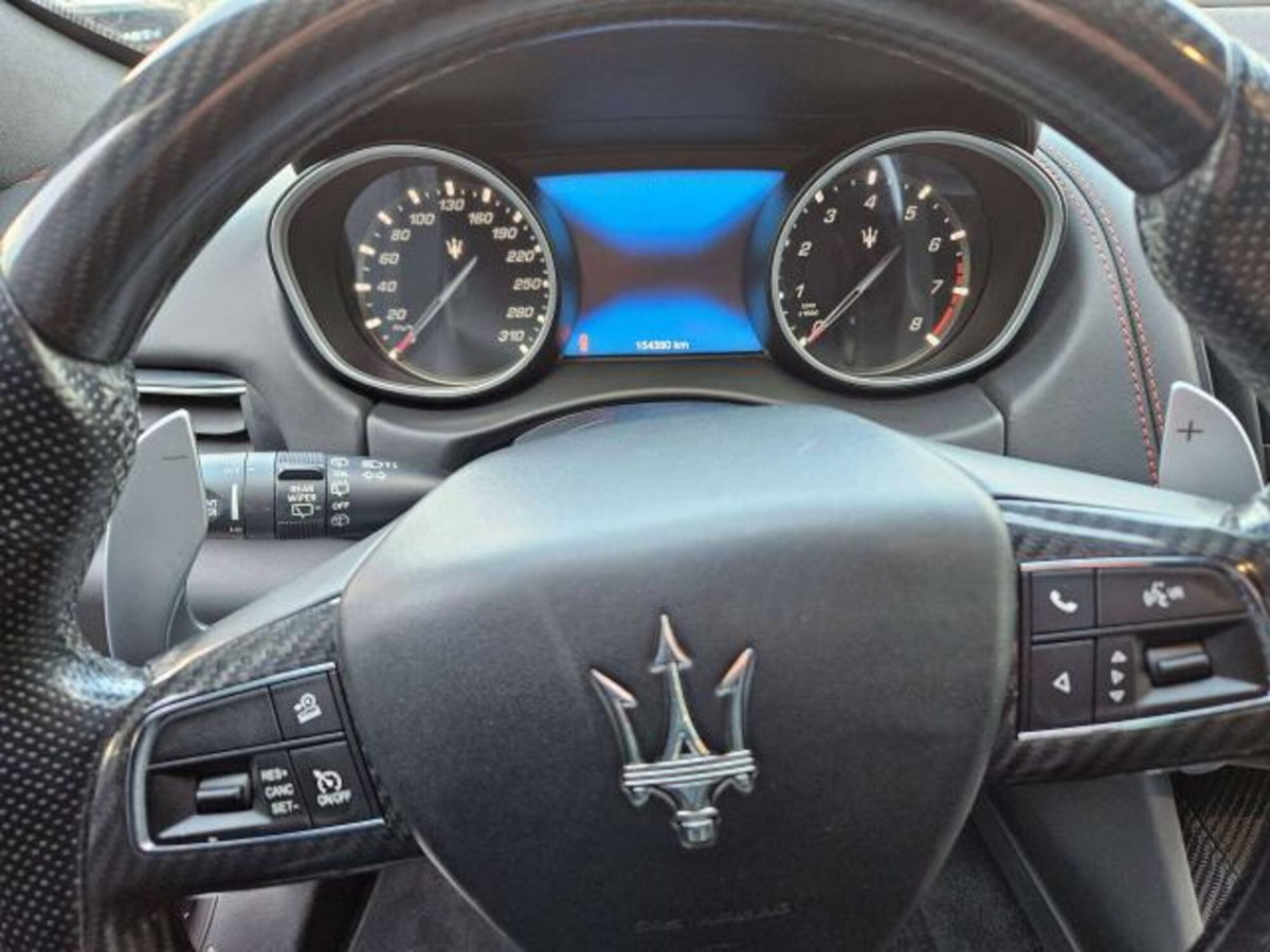 Maserati Levante Levante 3.0 V6 Modena Ultima 430cv auto (14)