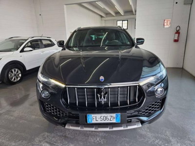 Maserati Levante Levante 3.0 V6 Modena Ultima 430cv auto (2)
