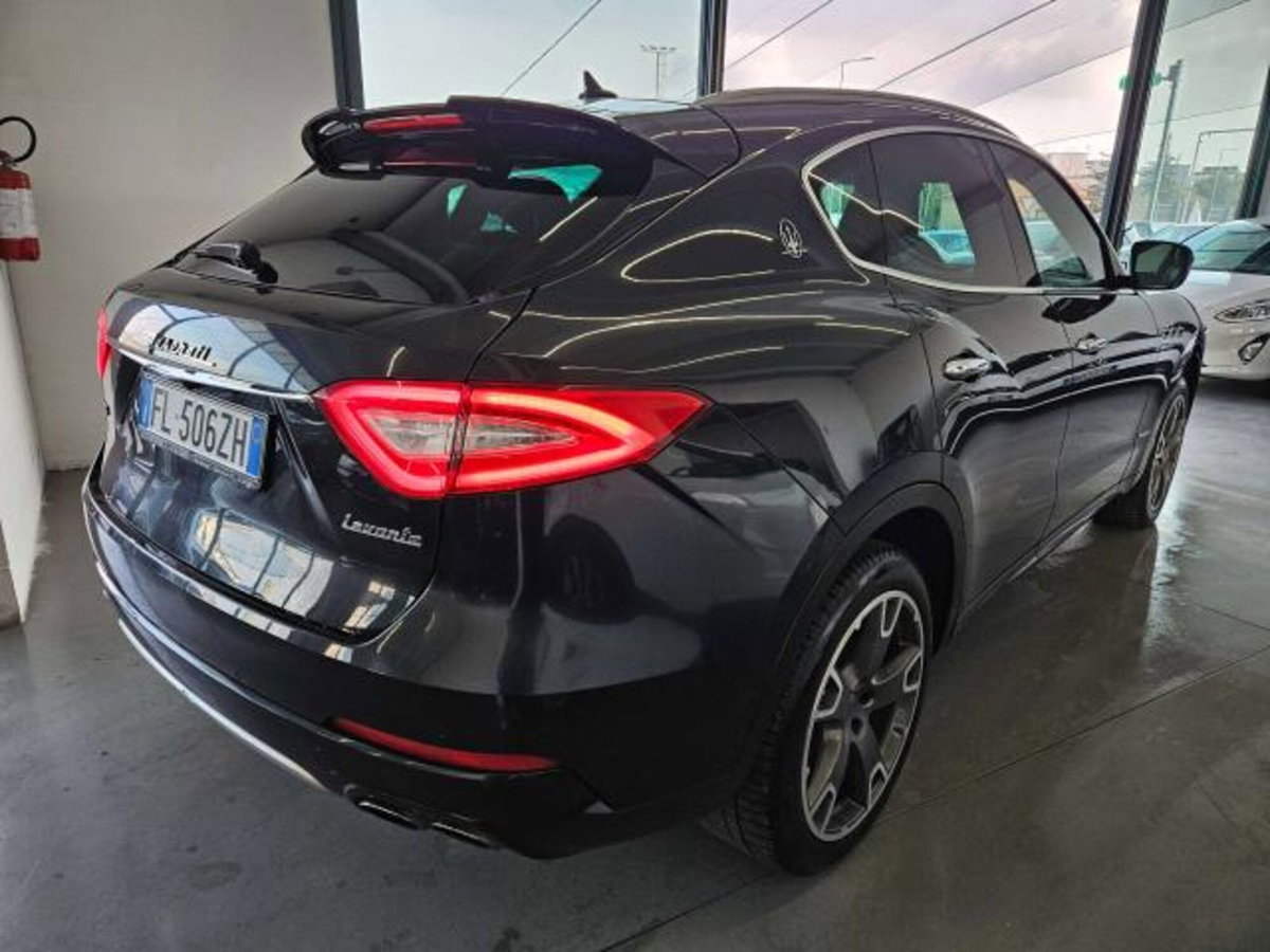 Maserati Levante Levante 3.0 V6 Modena Ultima 430cv auto (6)
