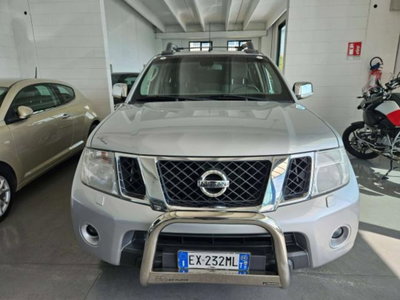 Nissan Navara 2.5 dCi 190CV 4 porte Double Cab LE Plus (2)