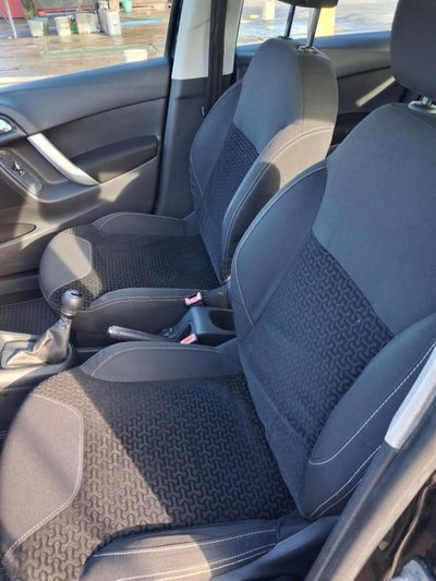 Citroen C3 1.4 Exclusive (20)
