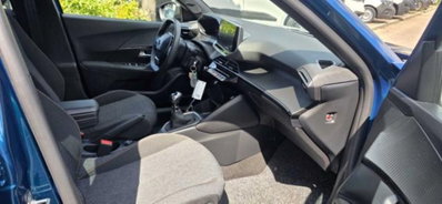 Peugeot 2008 1.2 puretech Active s&s 100cv (14)