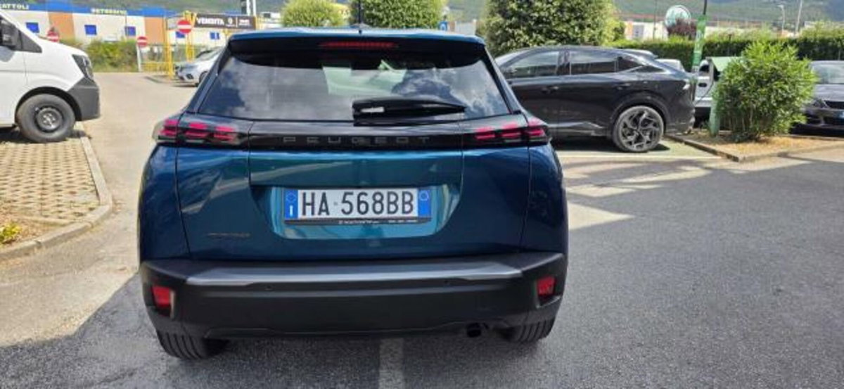 Peugeot 2008 1.2 puretech Active s&s 100cv (7)