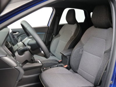 Renault Captur 1.0 eco-g Techno 100cv (8)