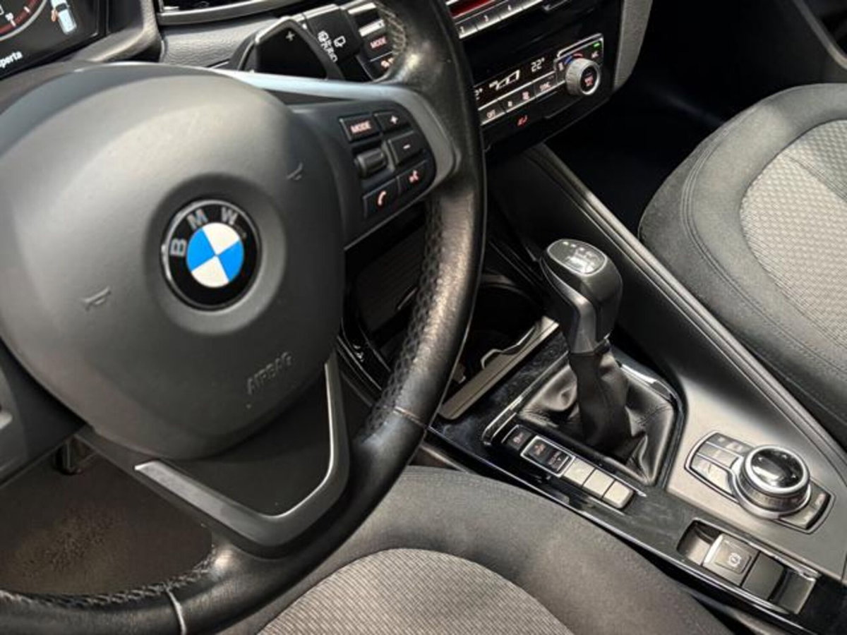 BMW X1 sDrive18d Business (10)