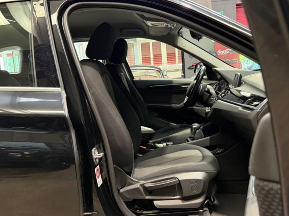 BMW X1 sDrive18d Business (13)