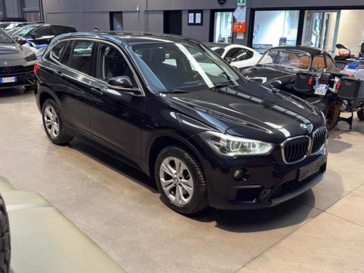 BMW X1 sDrive18d Business (3)