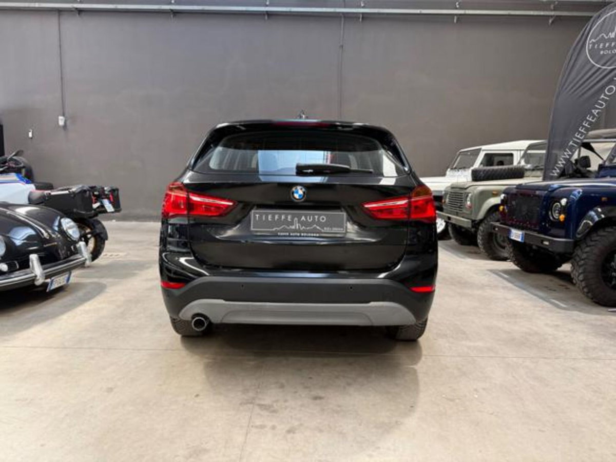 BMW X1 sDrive18d Business (5)
