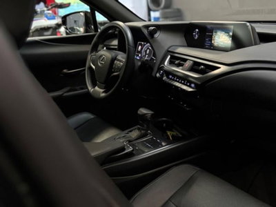 Lexus UX Hybrid 4WD Premium (14)