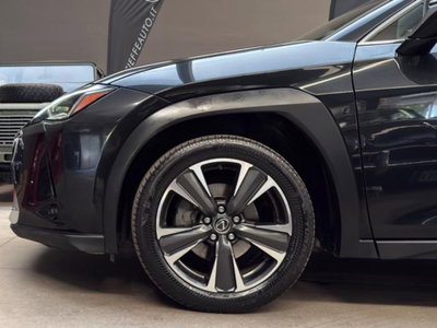 Lexus UX Hybrid 4WD Premium (7)