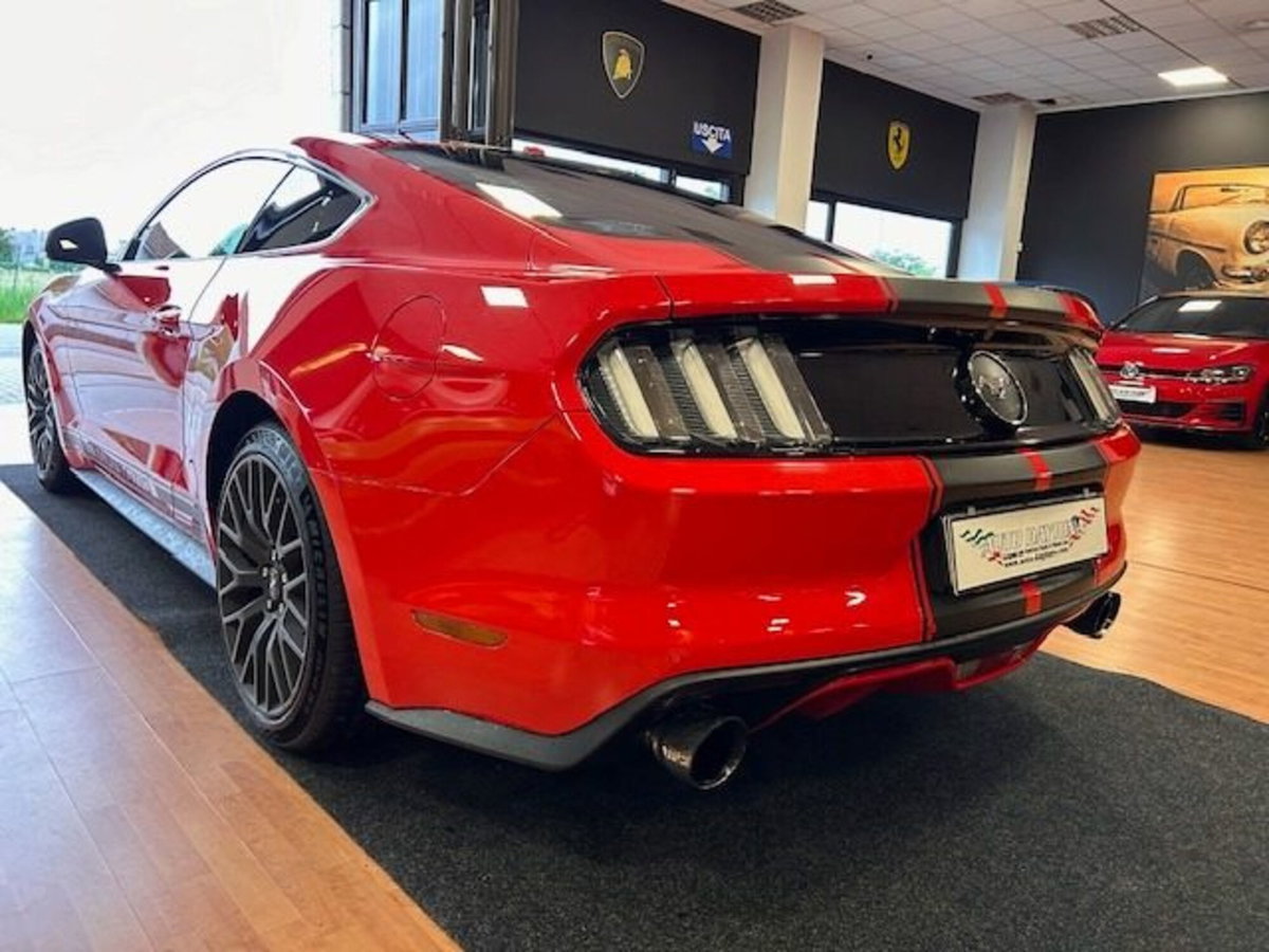 Ford Mustang Coupé Fastback 2.3 EcoBoost (8)