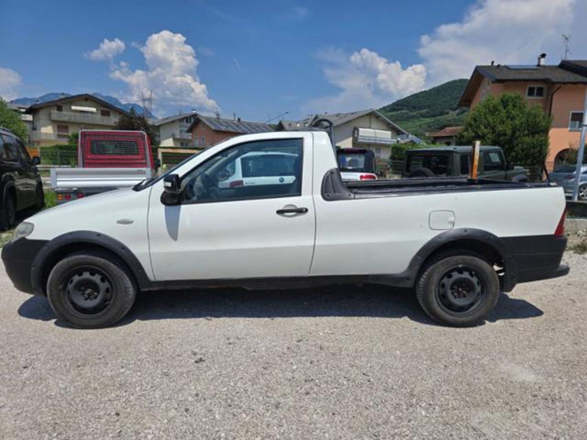 Fiat Strada 1.3 MJT Pick-up (3)