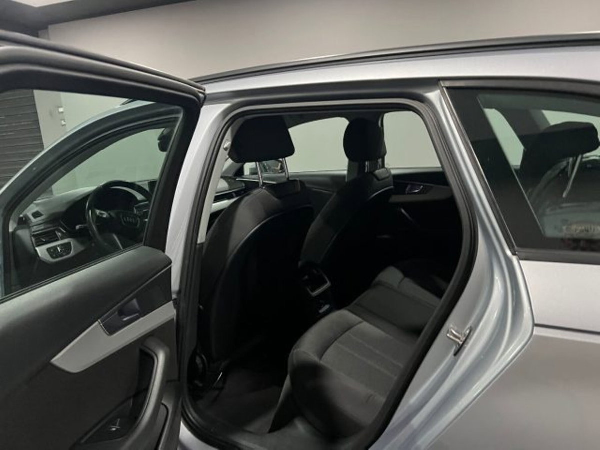 Audi A4 Avant 2.0 TDI 150 CV S tronic Business Sport (11)