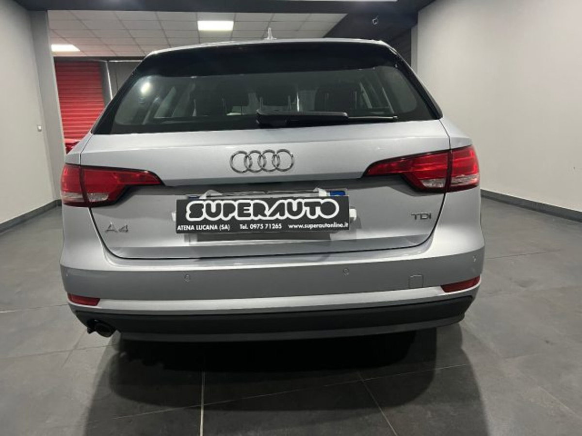 Audi A4 Avant 2.0 TDI 150 CV S tronic Business Sport (4)