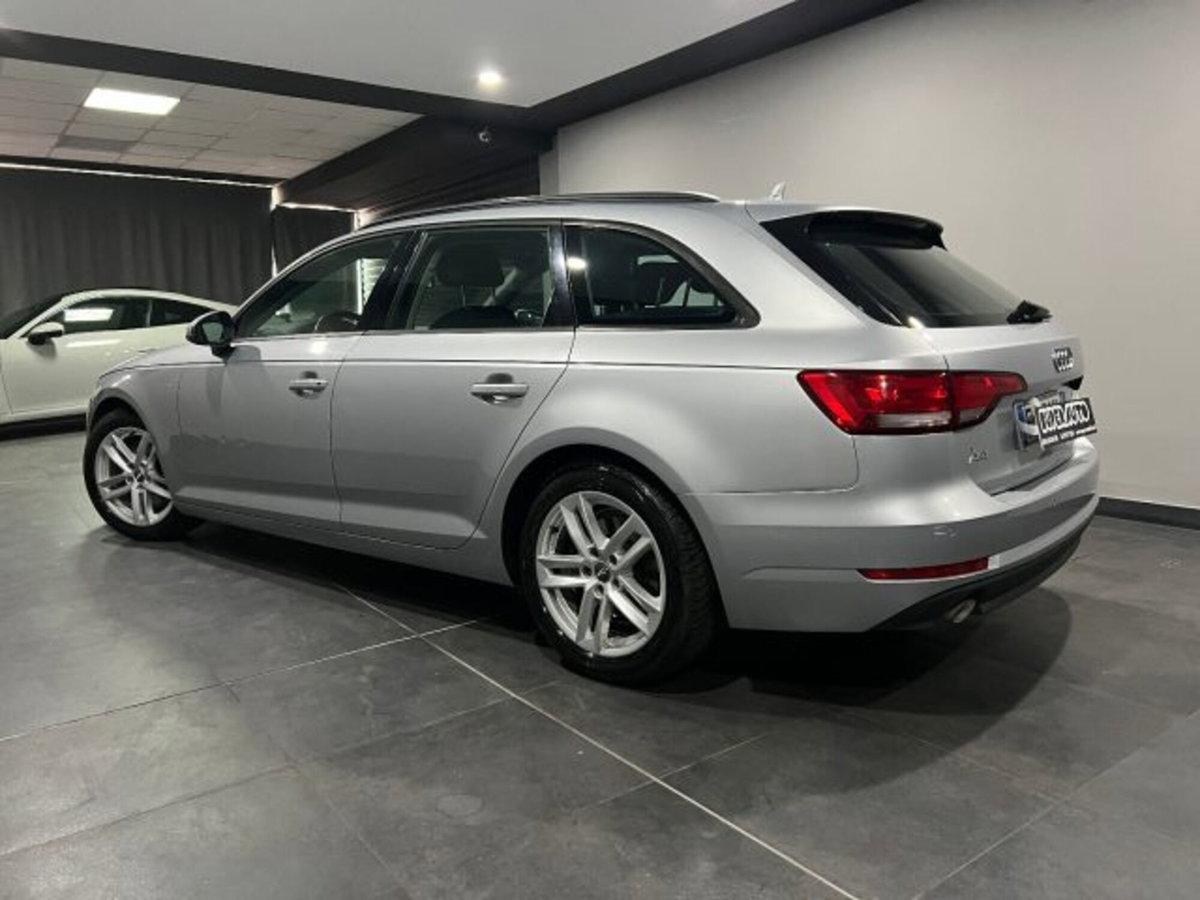 Audi A4 Avant 2.0 TDI 150 CV S tronic Business Sport (5)