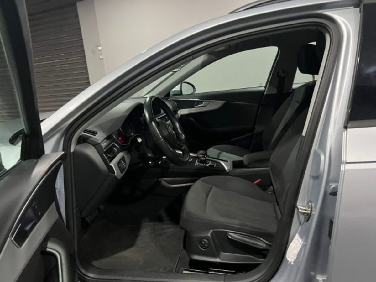 Audi A4 Avant 2.0 TDI 150 CV S tronic Business Sport (6)