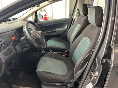 Fiat Grande Punto 1.3 MJT 75 CV 5 porte Dynamic (8)