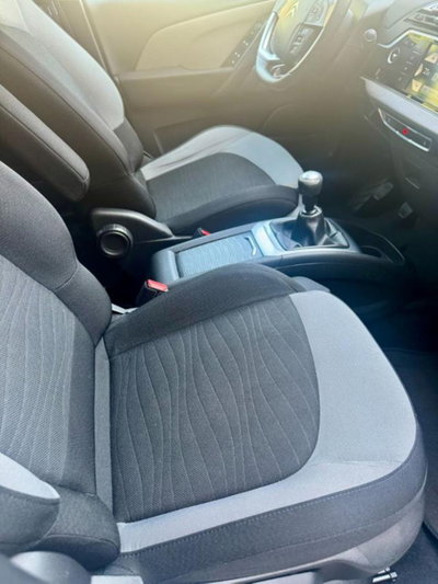 Citroen Grand C4 Picasso 1.6 HDi 115 Seduction (14)