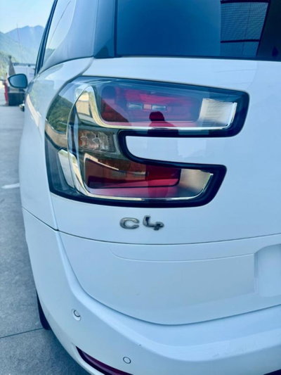 Citroen Grand C4 Picasso 1.6 HDi 115 Seduction (7)
