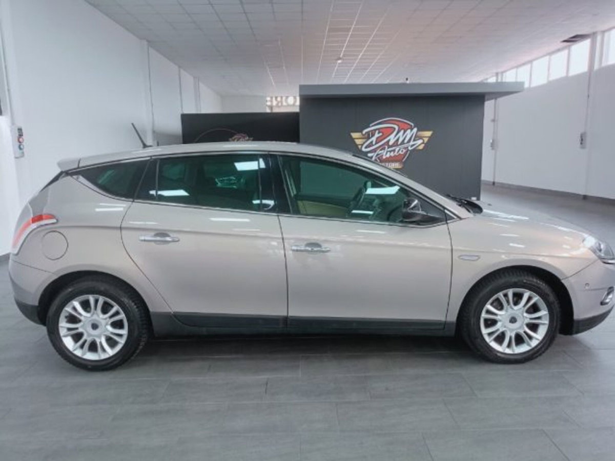 Lancia Delta 1.6 MJT DPF Selectronic Platinum (4)