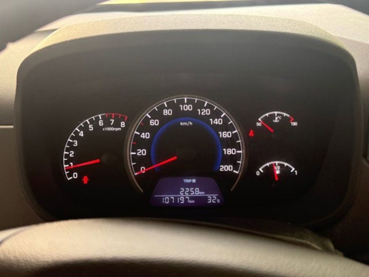Hyundai i10 1.0 MPI Econext Connectline (17)