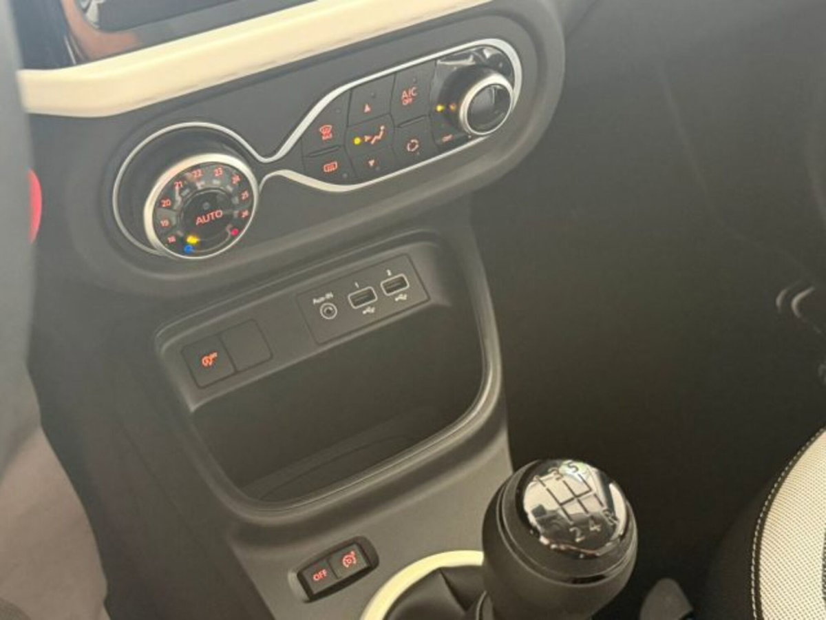 Renault Twingo 1.0 sce Equilibre 65cv (12)