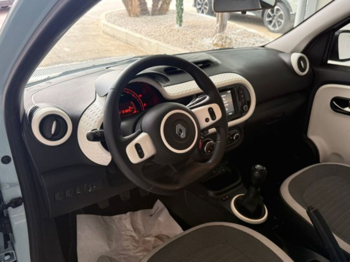 Renault Twingo 1.0 sce Equilibre 65cv (17)