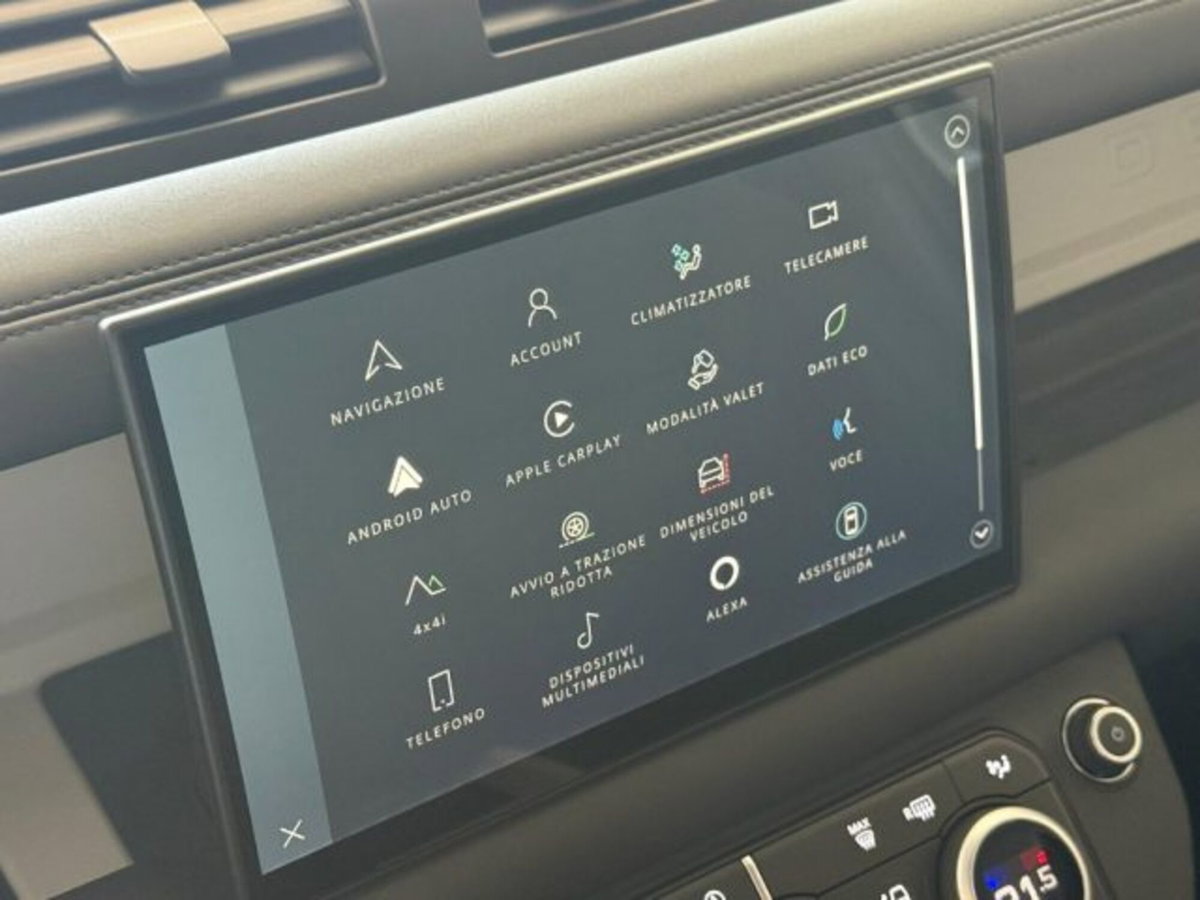 Land Rover Defender 90 3.0D I6 200 CV AWD Auto X-Dynamic S (16)