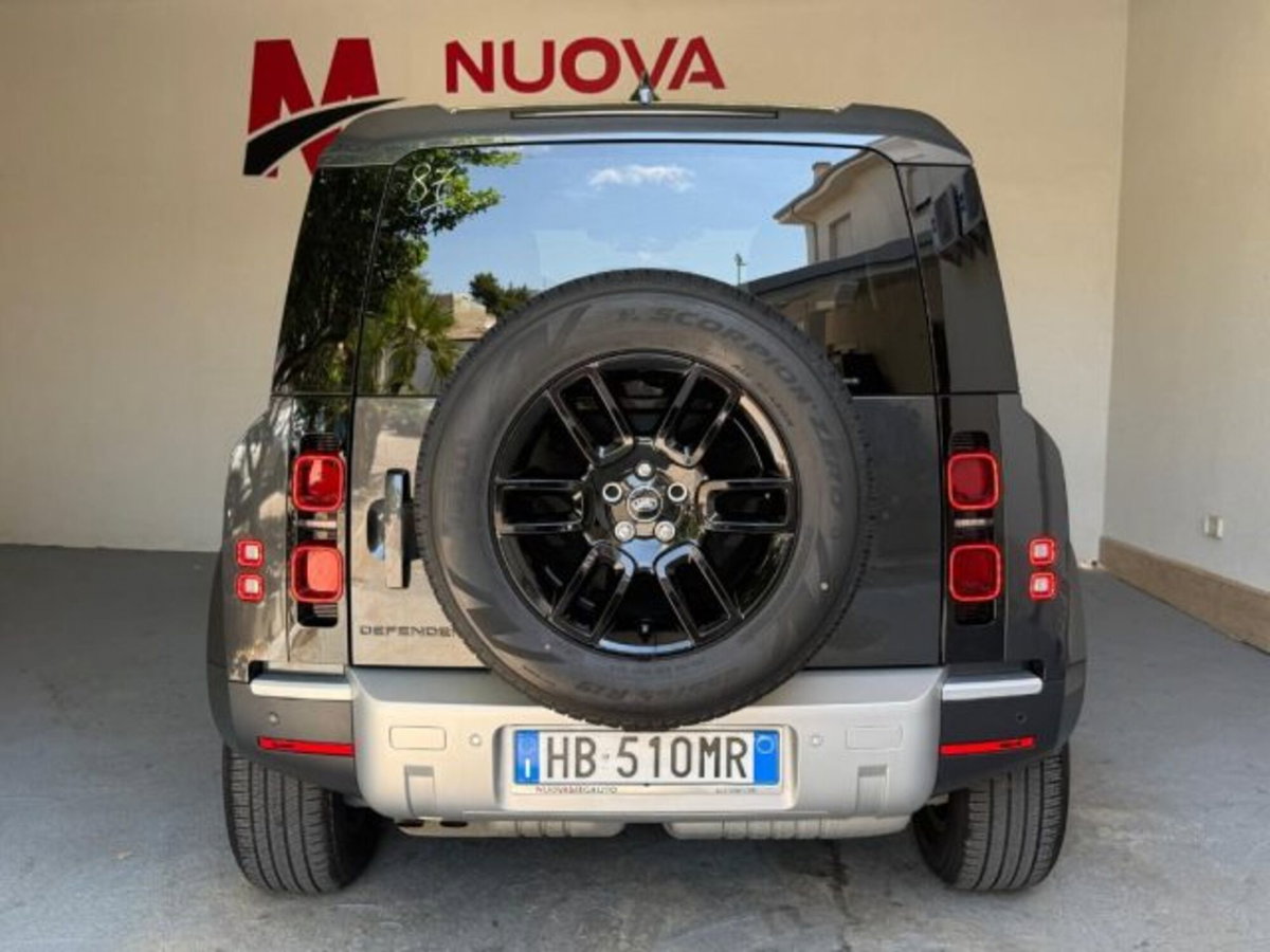 Land Rover Defender 90 3.0D I6 200 CV AWD Auto X-Dynamic S (2)